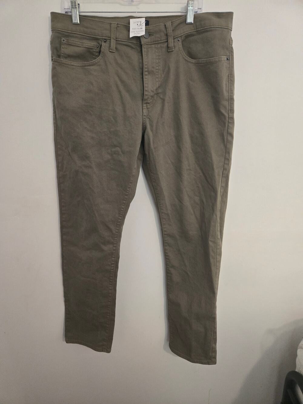 NWT J.Crew Straight-fit garment-dyed five-pocket jean olive size 34x32 BW460